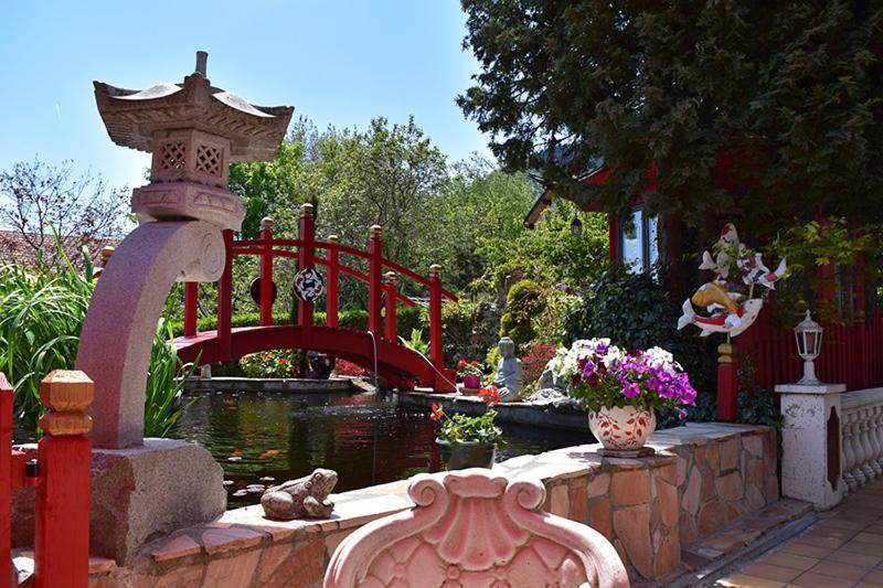 Gite Au Printemps Japonais, Petit Train De La Mure, Parc Des Ecrins Villa Pierre-Chatel Esterno foto