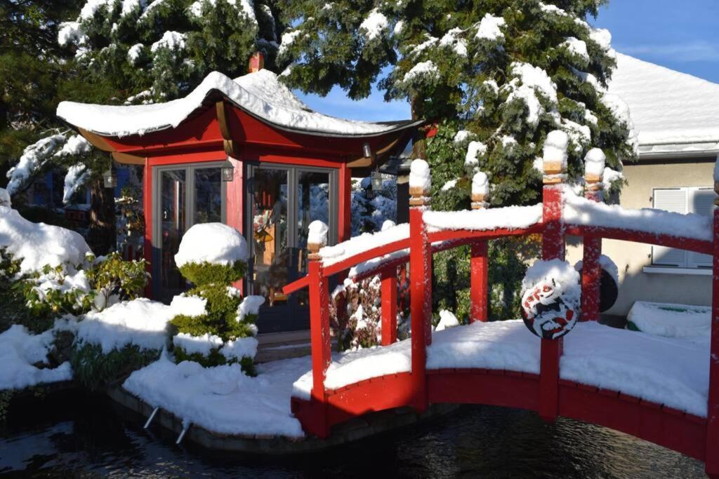 Gite Au Printemps Japonais, Petit Train De La Mure, Parc Des Ecrins Pierre-Chatel Esterno foto