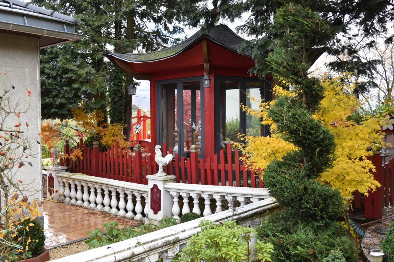 Gite Au Printemps Japonais, Petit Train De La Mure, Parc Des Ecrins Pierre-Chatel Esterno foto